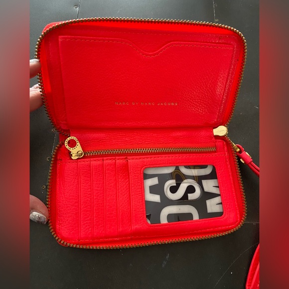 Marc by Marc Jacobs Wallet Wristlet - Picture 2 of 4